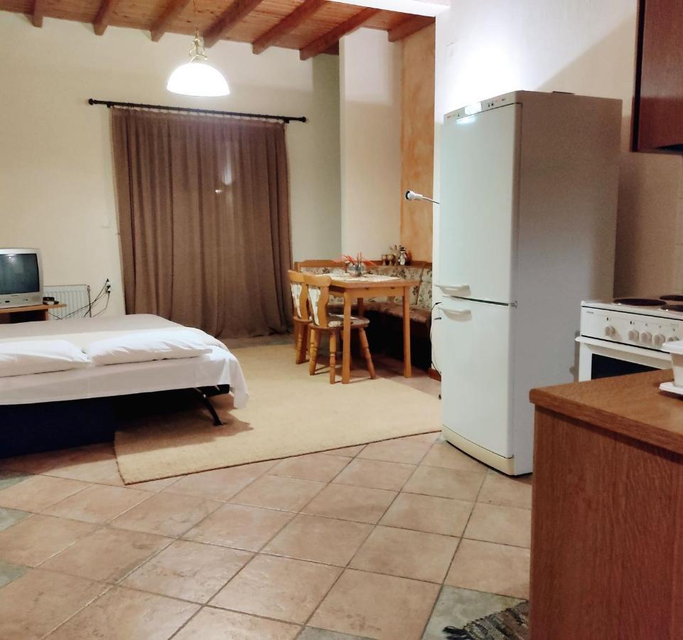 פורטאריה Klio Guesthouse מראה חיצוני תמונה